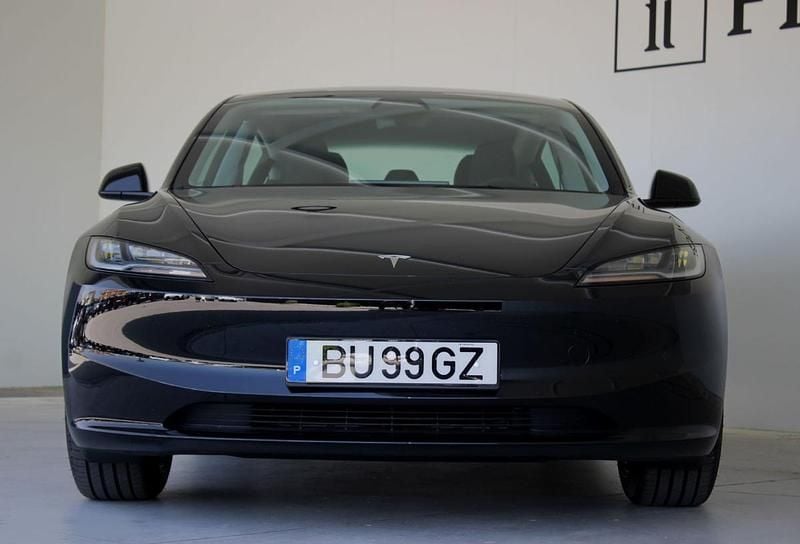 Preto Novo 2025 Tesla Model 3 Long Range RWD Sedan | € 45.900 (Caro) - Imagem 1/1