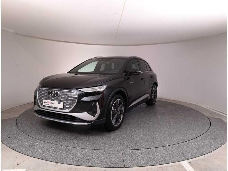 Usado Audi Q4 e-tron S-line plus 210 kW (286 HP) 2025 Preto SUV