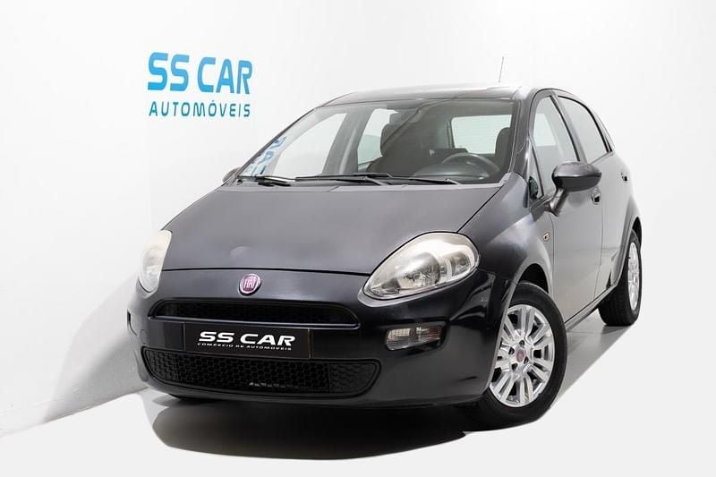 Preto Usado 2013 Fiat Punto Lounge | € 5.490 (Bom preço) - Imagem 1/4