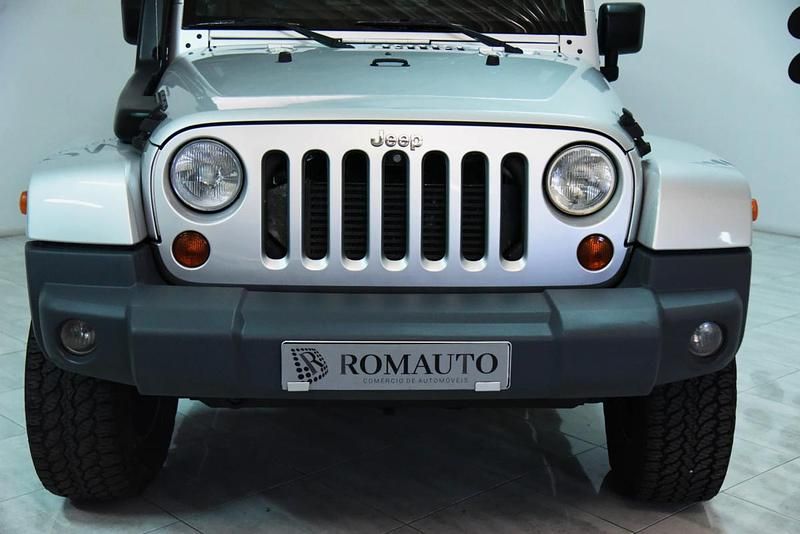 Usado Jeep Wrangler 177 HP (130 kW) 2010 Cinza SUV