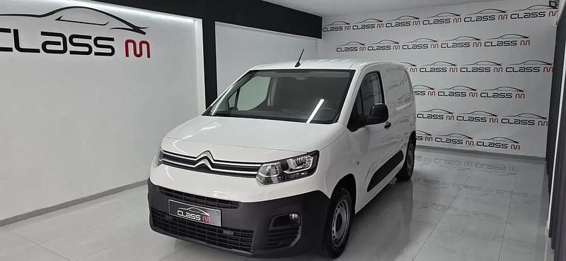 Branco Usado 2021 Citroën Berlingo Monovolume | € 17.500 (Preço elevado) - Imagem 1/4
