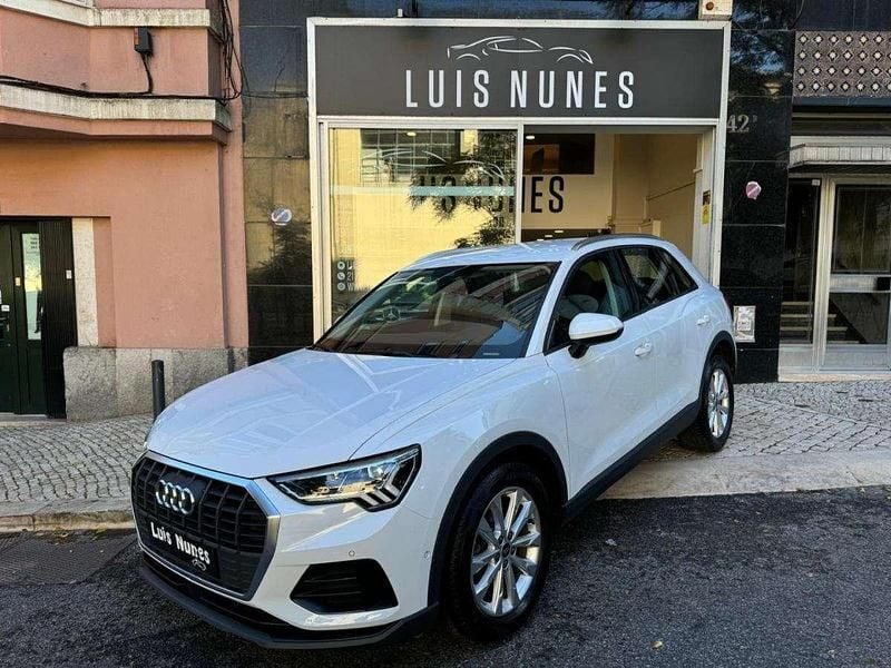Usado Audi Q3 Advanced 150 HP (110 kW) 2022 Branco SUV