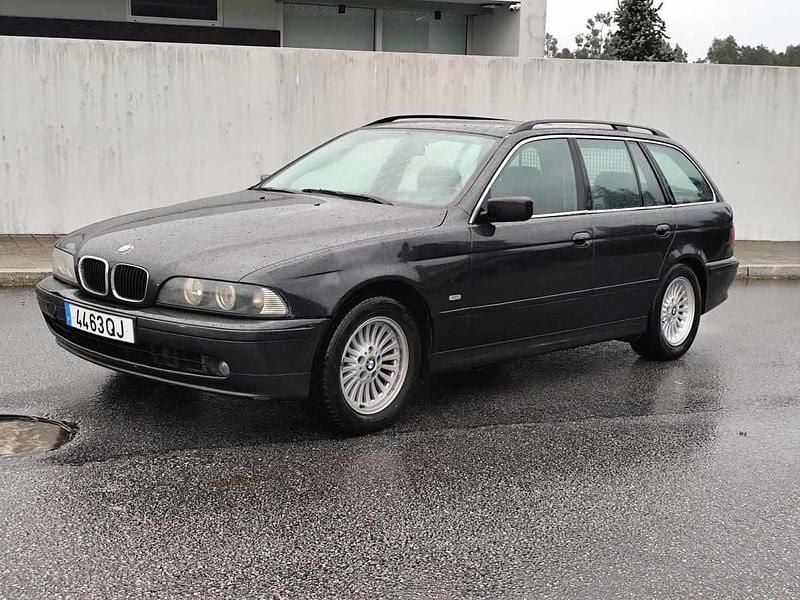 Preto Usado 2000 BMW 530 Carrinha | € 4.999 - Imagem 1/4