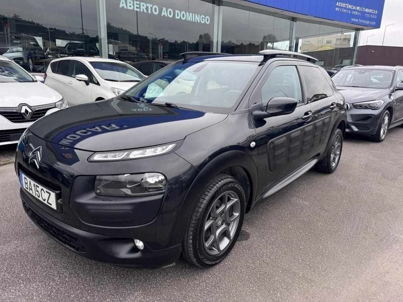 Preto Usado 2015 Citroën C4 Cactus Citadino | € 10.580 (Preço justo) - Imagem 1/4