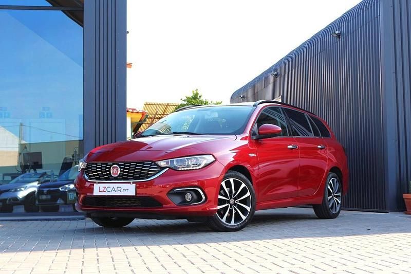 Vermelho Usado 2018 Fiat Tipo | € 13.950 (Caro) - Imagem 1/4