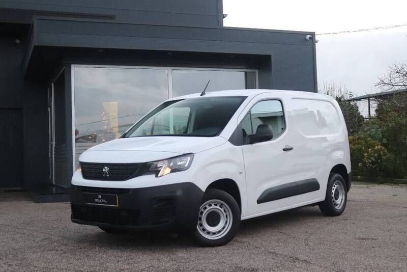 Branco Usado 2019 Peugeot Partner Monovolume | € 14.500 (Preço elevado) - Imagem 1/4