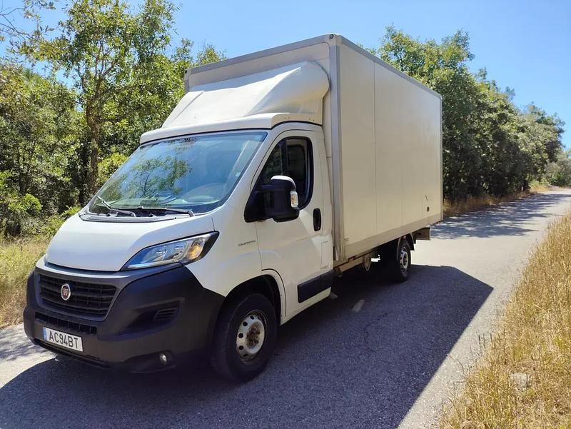 Branco Usado 2020 Fiat Ducato Van | € 24.000 (Preço justo) - Imagem 1/4