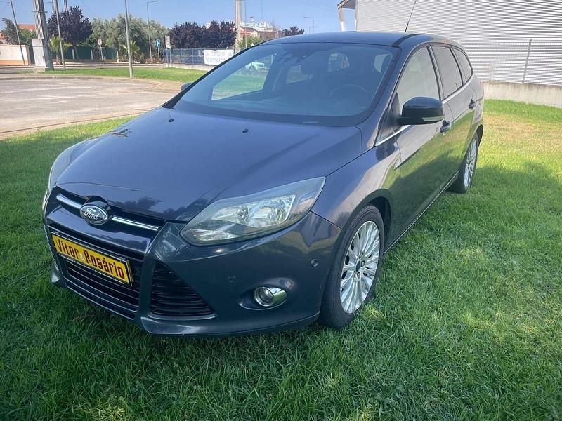 Cinza Usado 2012 Ford Focus Trend Carrinha | € 8.500 (Preço justo) - Imagem 1/4
