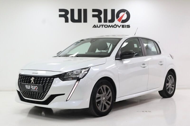 Branco Usado 2022 Peugeot 208 Active Citadino | € 13.890 (Bom preço) - Imagem 1/4