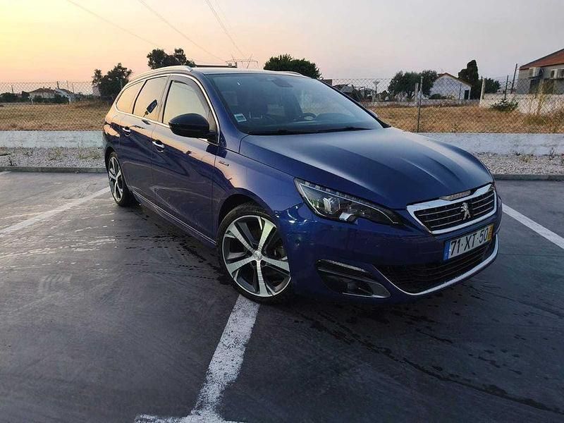 Usado 2015 Peugeot 308 GT-line Sedan | € 11.000 (Preço justo) - Imagem 1/4