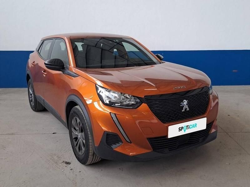Usado Peugeot 2008 Active 100 HP (73 kW) 2023 Laranja SUV