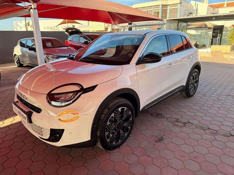 Branco Novo 2025 Fiat 600 | € 25.900 (Preço elevado) - Imagem 1/4