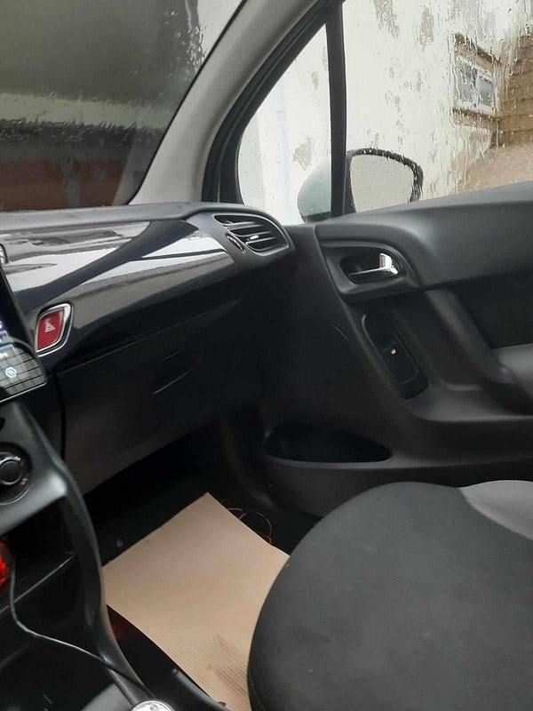 Usado Citroën C3 68 HP (50 kW) 2010 Branco Carrinha