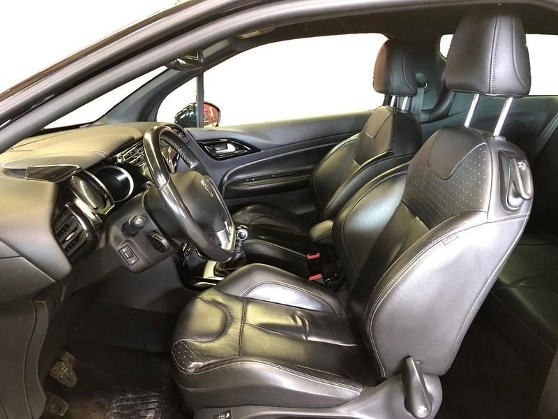 Preto Usado 2018 DS Automobiles DS3 Citadino | € 10.500 - Imagem 1/1