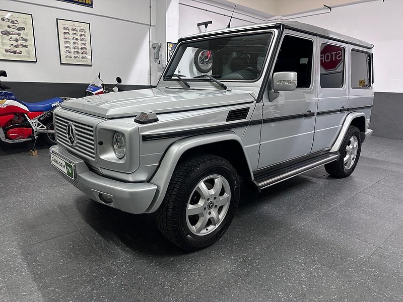 Cinza Usado 2006 Mercedes G320 SUV | € 68.000 - Imagem 1/4
