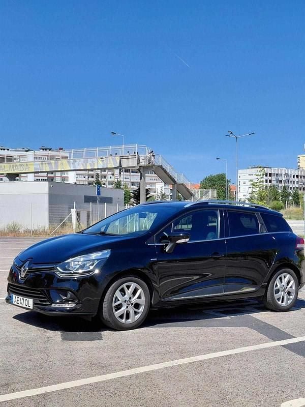 Preto Usado 2020 Renault Clio GrandTour Carrinha | € 12.990 (Preço justo) - Imagem 1/4