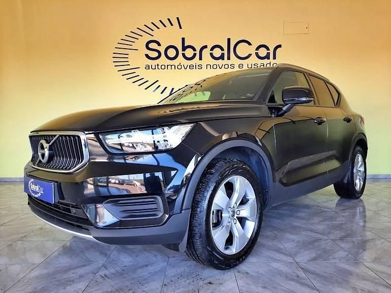 Usado Volvo XC40 Momentum 150 HP (110 kW) 2018 Preto SUV