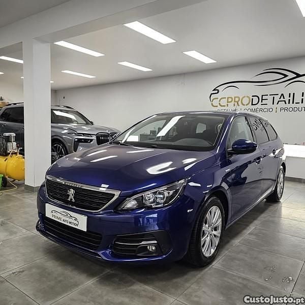Usado Peugeot 308 102 HP (75 kW) 2020 Azul Carrinha