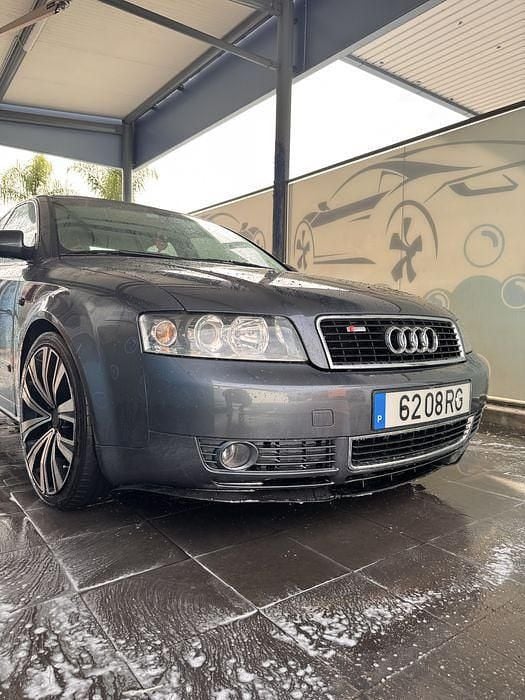 Usado 2001 Audi A4 S-Line Sedan | € 5.800 - Imagem 1/4