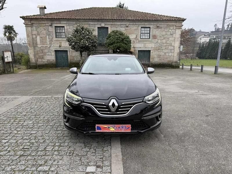 Usado Renault Mégane IV 110 HP (80 kW) 2017 Preto