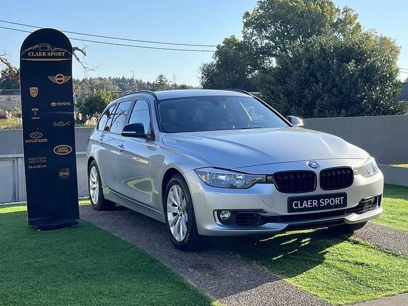 Cinza prata Usado 2016 BMW 318 Sport Line Carrinha | € 16.900 (Preço justo) - Imagem 1/4