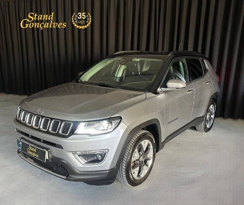 Cinzento Usado 2021 Jeep Compass SUV | € 21.500 (Preço justo) - Imagem 1/4