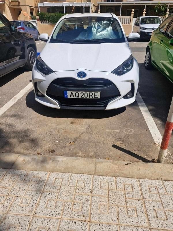 Branco Usado 2022 Toyota Yaris Citadino | € 19.900 (Super Preço) - Imagem 1/4