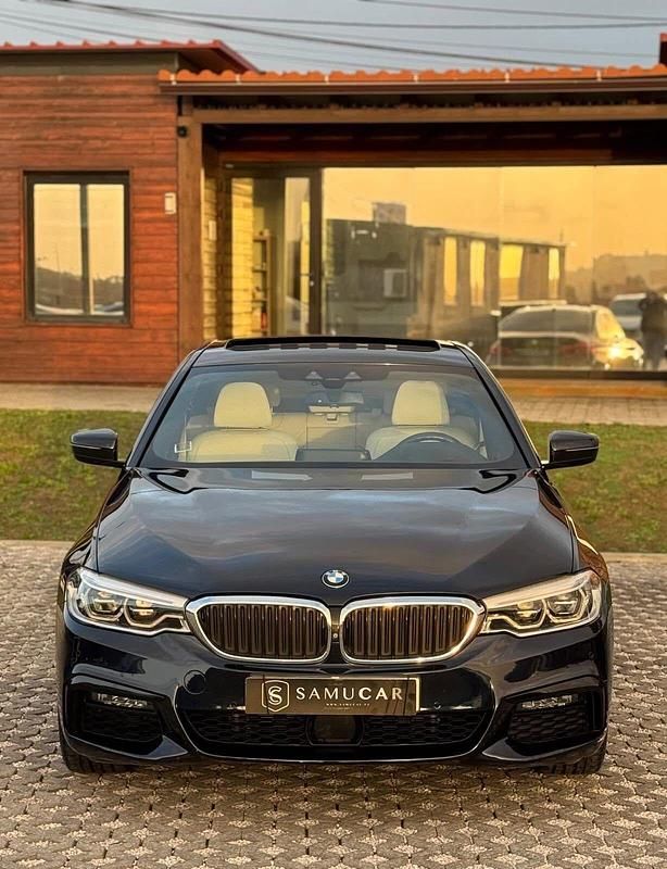 Usado BMW 330 Luxury Line 252 HP (185 kW) 2018 Preto Sedan