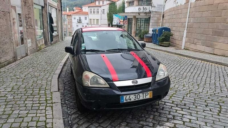 Usado 2002 Suzuki Liana Sedan | € 1.750 - Imagem 1/4