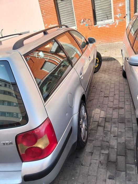 Usado 2004 VW Passat Sedan | € 2.500 (Bom preço) - Imagem 1/4