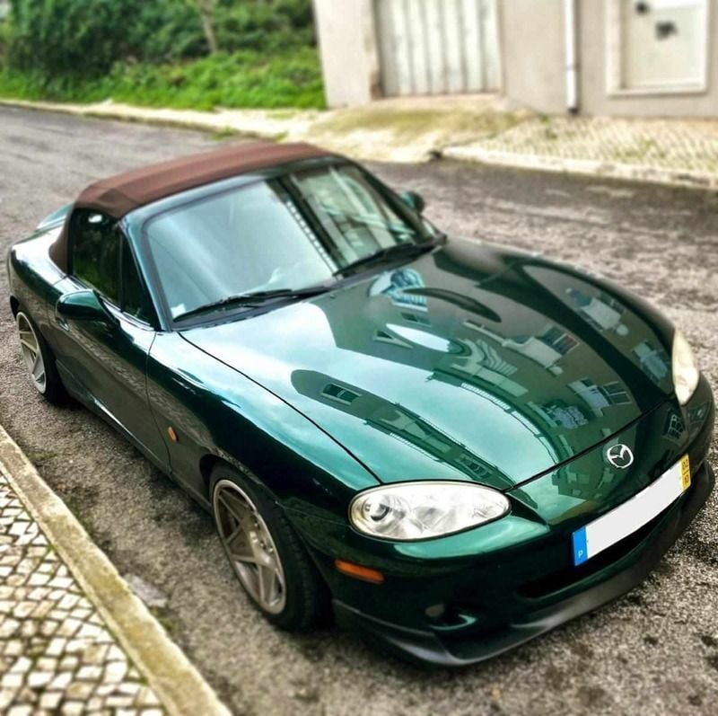 Verde Usado 2002 Mazda MX5 Cabrios | € 11.500 - Imagem 1/4