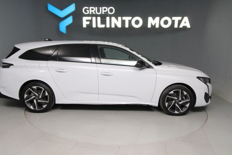 Branco Usado 2024 Peugeot 308 Allure | € 27.990 (Bom preço) - Imagem 1/4