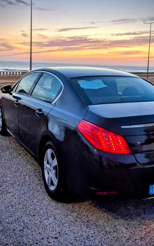 Cinzento Usado 2012 Peugeot 508 Sedan | € 5.990 (Super Preço) - Imagem 1/4