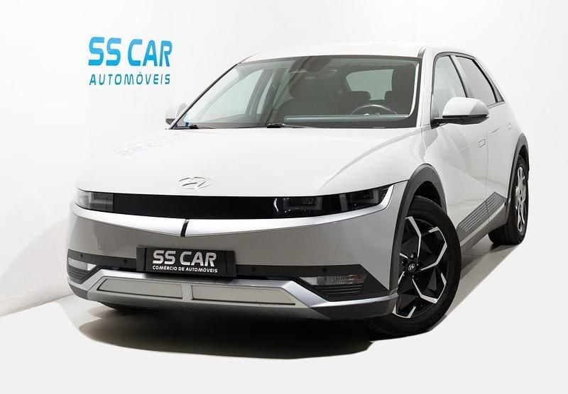 Cinza Usado 2022 Hyundai Ioniq 5 Premium SUV | € 27.890 (Preço justo) - Imagem 1/4