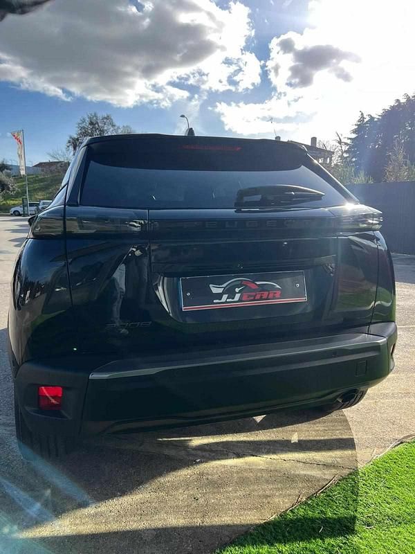 Usado Peugeot 2008 102 HP (75 kW) 2025 Preto SUV