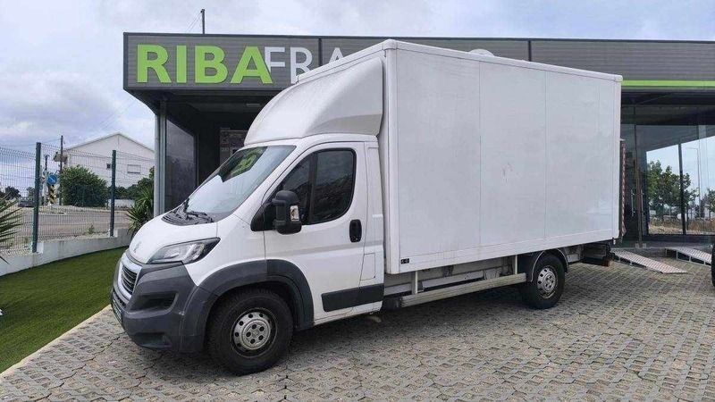 Usado Peugeot Boxer 150 HP (110 kW) 2016 Branco Van