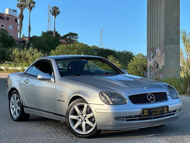 Cinza Usado 1998 Mercedes SLK200 Cabrios | € 9.900 (Preço justo) - Imagem 1/4