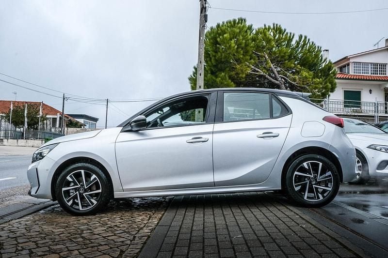 Usado Opel Corsa GS Line 101 HP (74 kW) 2024 Cinza