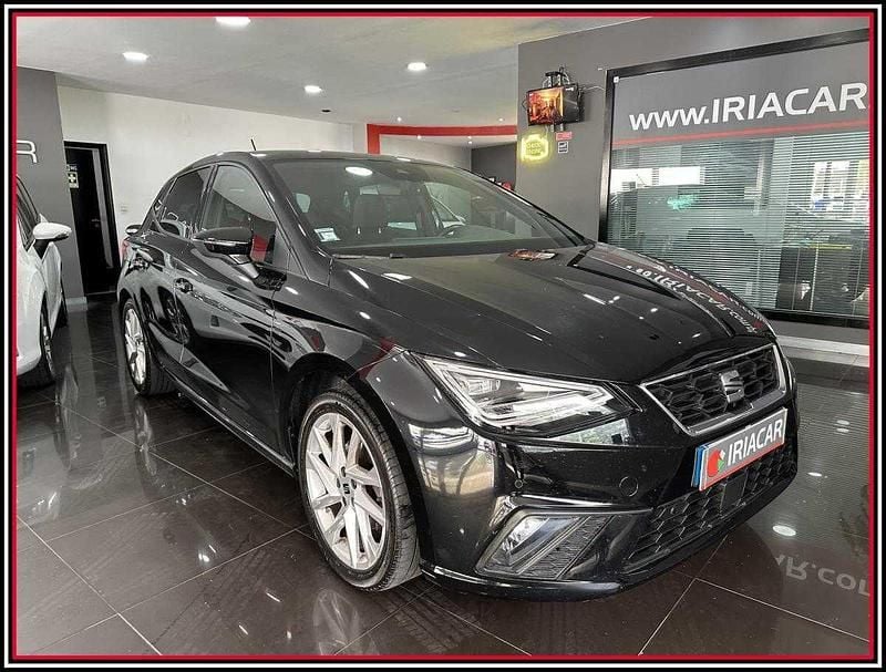 Preto Usado 2022 Seat Ibiza FR Citadino | € 17.900 (Preço justo) - Imagem 1/4