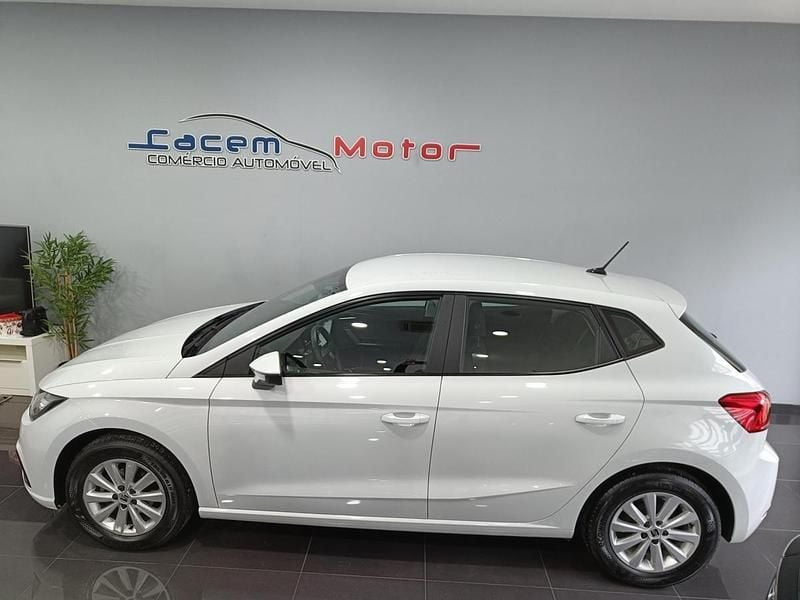 Usado Seat Ibiza Style 95 HP (69 kW) 2024 Branco