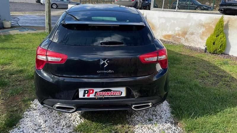 Usado Citroën DS5 200 HP (147 kW) 2013 Preto Citadino