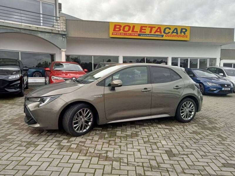 Castanho Usado 2019 Toyota Corolla Comfort Citadino | € 21.500 (Preço justo) - Imagem 1/4