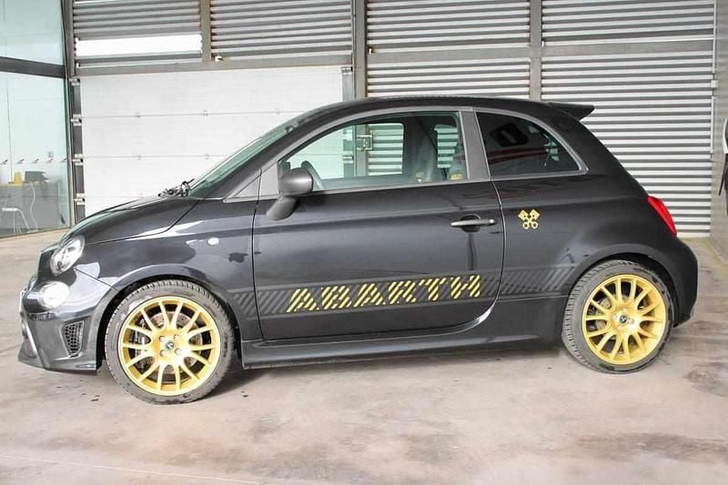 Usado Abarth 500 131 kW (179 HP) 2024 Preto Citadino