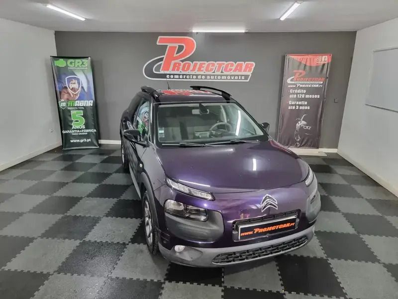 Usado Citroën C4 Cactus PureTech 110 HP (80 kW) 2014 Roxo Citadino