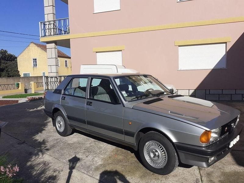 Usado Alfa Romeo Giulietta 1985 Sedan
