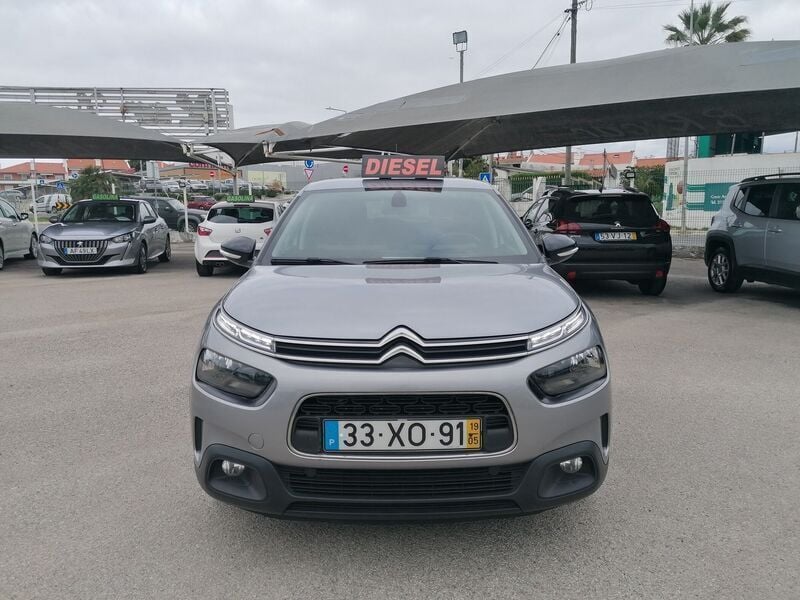 Cinza Usado 2019 Citroën C4 Feel | € 14.900 (Preço justo) - Imagem 1/4