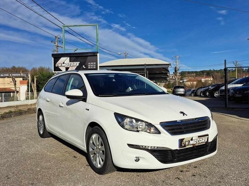 Branco Usado 2017 Peugeot 308 Style Carrinha | € 12.950 (Preço justo) - Imagem 1/4