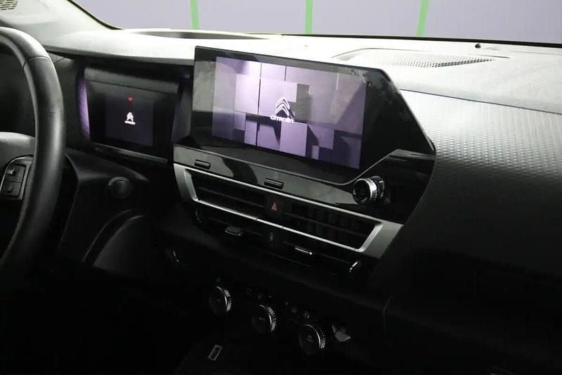 Usado Citroën e-C4 100 kW (136 HP) 2024 Cinza Sedan