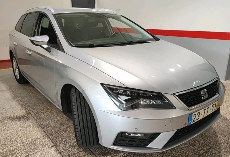 Cinzento Usado 2017 Seat Leon ST Style Carrinha | € 14.099 (Preço justo) - Imagem 1/4