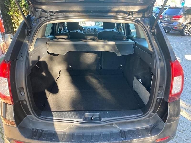 Usado Dacia Logan Stepway 95 HP (69 kW) 2019 Preto Sedan